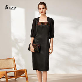 TANGY Collection天意2025秋季新品商场同款女一字领连衣裙L253806