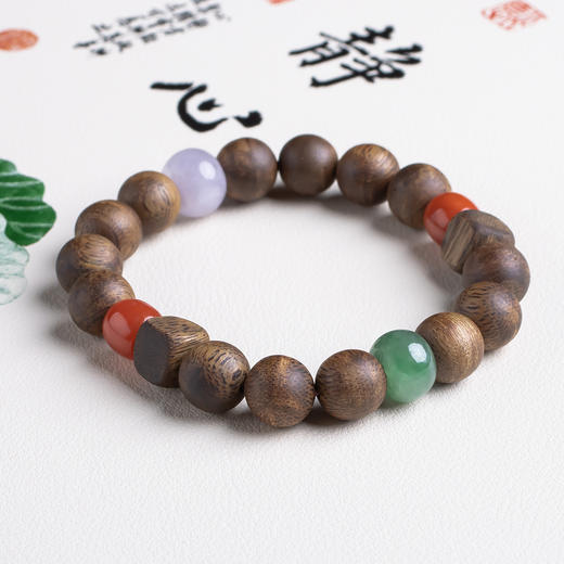 xy0435沉香+翡翠南红手串 商品图1