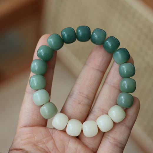 【晴水/糖玉渐变白菩提桶珠手串】敦煌小众天然渐变晴水 双色糖玉菩提子手串 风化菩提绕指楼手持文玩佛珠念珠 商品图3