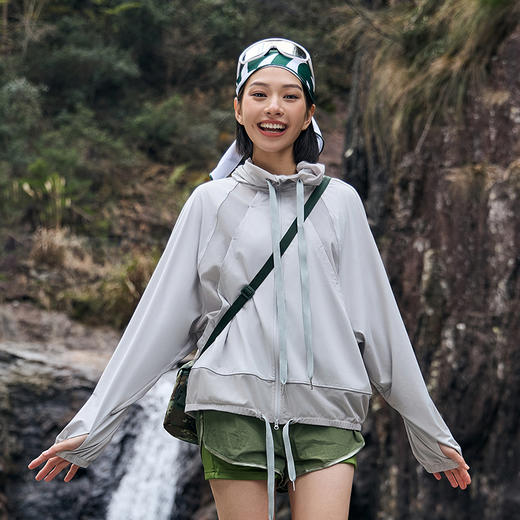 【轻氧装备】洁丽雅女士夏季宽松透气防晒衣立领长袖网纱薄款外套 商品图1