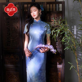 逸红颜蕴清2025夏新款略宽松显腰身版艺术油画金陵缎低领长旗袍女