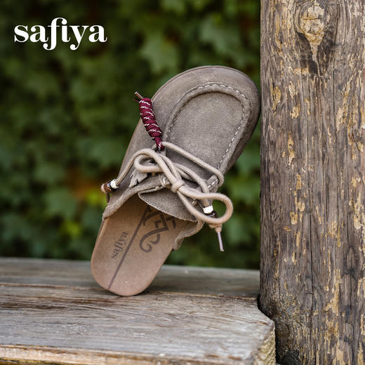 Safiya/索菲娅2025复古枫叶挂绳系带圆头百搭厚底休闲懒人勃肯拖SFD3110072 商品图3
