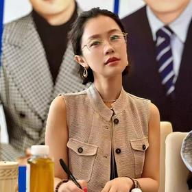 【à perles】BC*精致小镂空亚麻银丝马甲