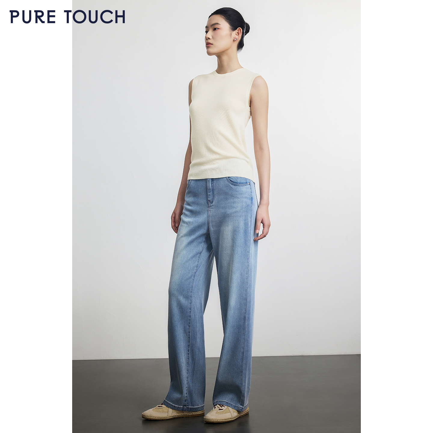 PURE TOUCH 浅蓝色直筒牛仔裤