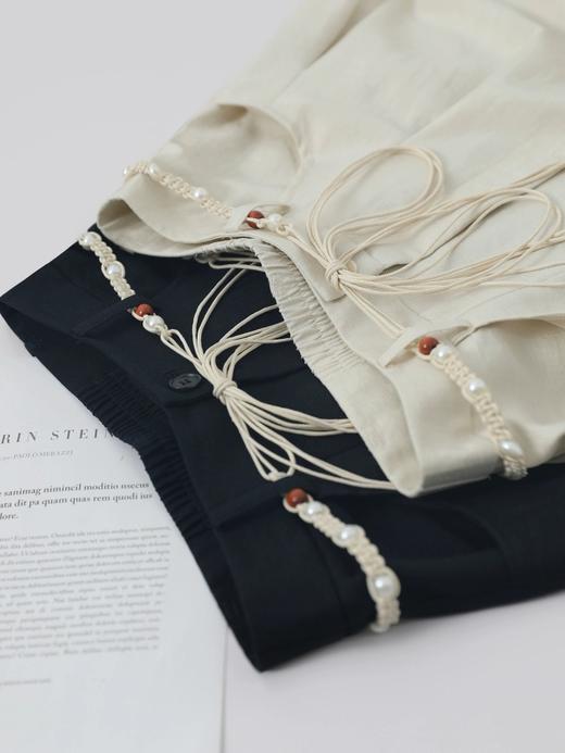 【下单配赠模特同款编织腰带】姹弥Charming·亚麻混纺 | 垂坠透气肌理感 直筒阔腿 藏肉显瘦文艺百搭高级感休闲裤 商品图4