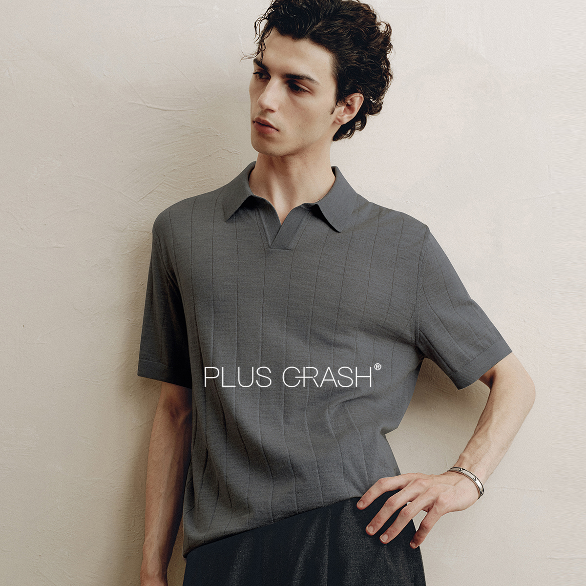 PLUS CRASH夏季海鸥领的开襟设计100%绵羊毛针织纯色短袖Polo衫