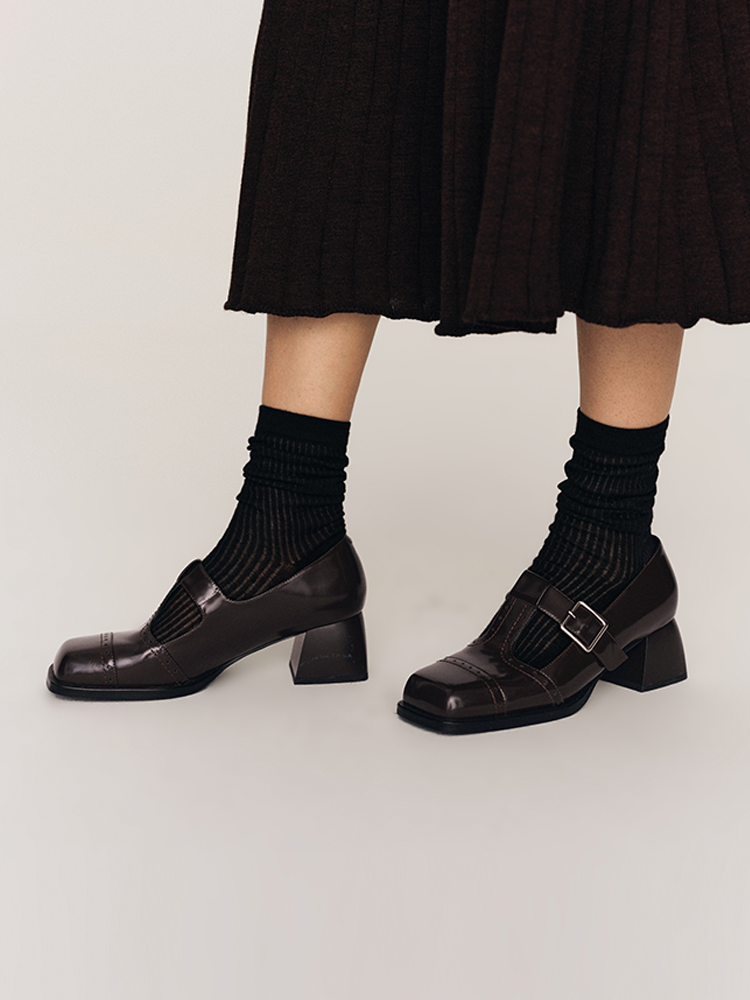 减龄神器 布洛克开边珠牛皮 粗跟玛丽珍单鞋AE6379239