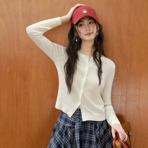 【严选】诗凡黎醋酸天丝羊毛绞花针织开衫2025秋新款老钱薄款圆领长袖上衣7G7231001 商品图0