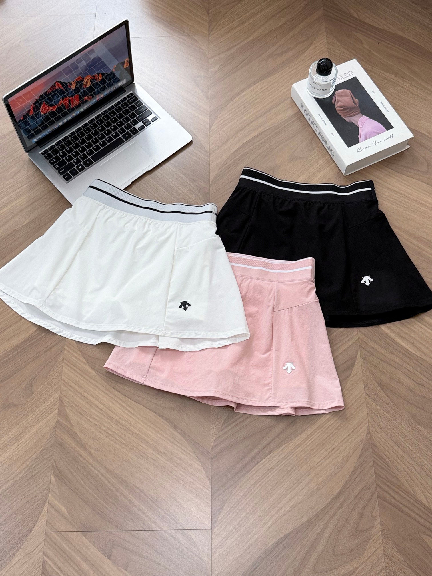 点此购买 迪桑特夏季WOMEN’S TRAINING系列女士短裙 qk 324074