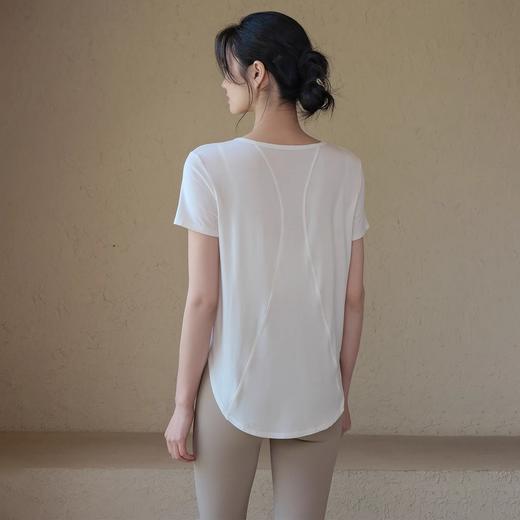 跃牌【周游世界系列】新款瑜伽服女宽松透气上衣跑步训练健身服T恤桑蚕丝运动短袖TP0873 商品图2