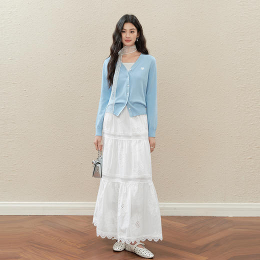 【严选】诗凡黎设计感镂空花边半身裙2025秋新款高腰显瘦轻盈A字仙女长裙7G7340631 商品图1