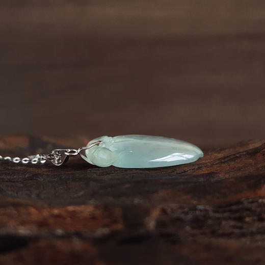 【天然正品】A货翡翠AU750白金镶天然细腻福瓜造型木那雪花棉冰种翡翠吊坠项链30.2*15.4*5.0MM（皆取最大值）女士现售价：3880！310325AH17 商品图6