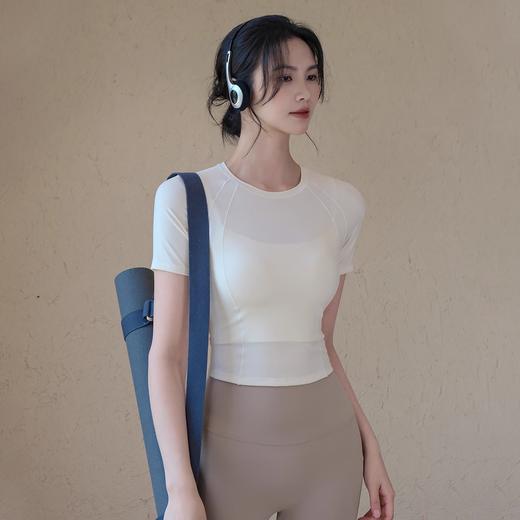 跃牌【周游世界系列】春夏新款瑜伽服女轻薄高弹透气短款晓星氨纶运动短袖T恤TP0882 商品图3