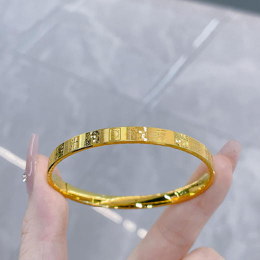 【限时克减150元】足金 【精品】无氰5D空心固口手镯把把胡十三幺国粹麻将手镯（面宽约5.7-6.1mm）(AR5DSZ00050)(预售产品下单后不退款不退货不换货不补差价 商品图3