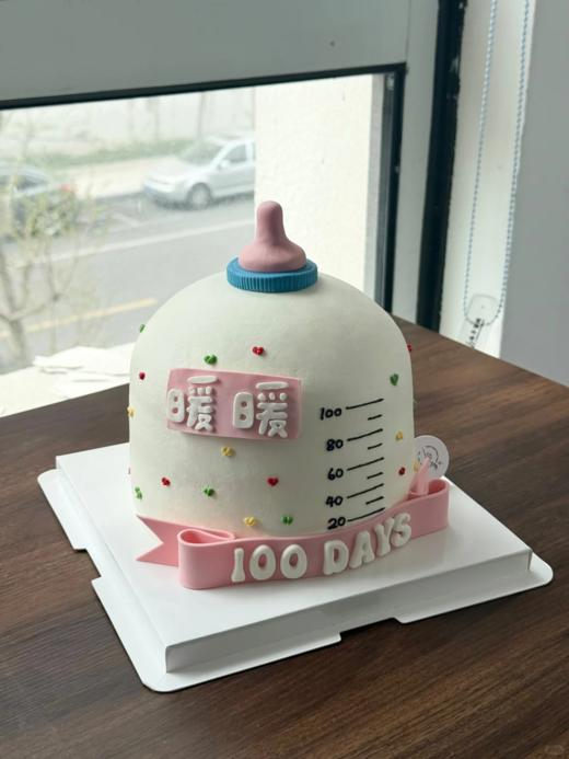 加高小兔子奶瓶卡通蛋糕-加高艺术蛋糕 商品图3
