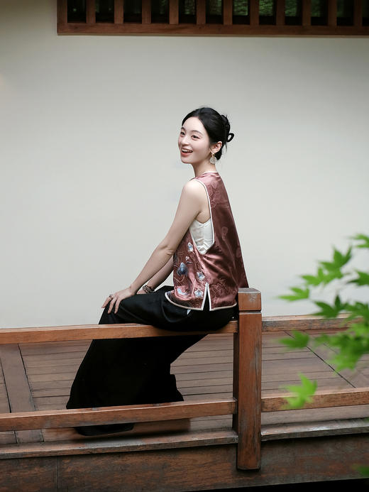 盛唐牡丹 |高货-重缎十三太保盘扣马甲 商品图3