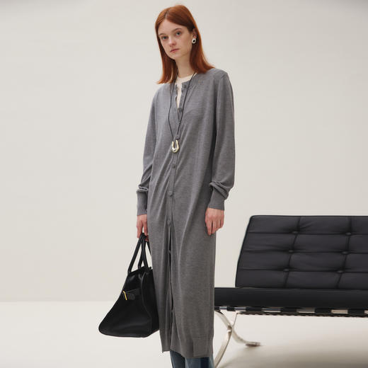 谜底长针织开衫女2025秋季新品简约松弛感圆领百搭毛衫253MZ1318 商品图1