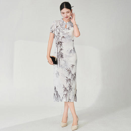 「自」全新升级【铂金会员247/天猫329/差价82】(84629)洛诗琳新中式改良旗袍裙2025复古水墨印花开叉褶皱连衣裙 商品图1