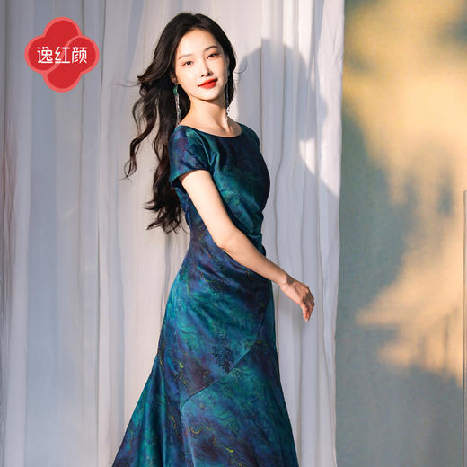 逸红颜屿澈2025夏新款3米量前喷香云纱唯美新中式短袖大摆连衣裙 商品图3