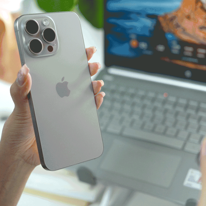 【疯抢中！！支持30天免费试用】SOBAST磁吸手机支架mini蓝牙音箱 | 磁吸黑科技 轻巧便携 续航时间长 稳定连接