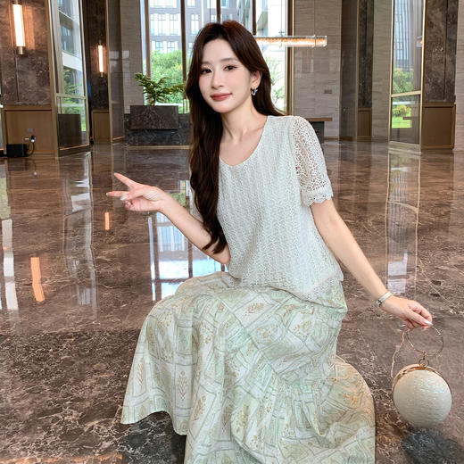 奢姿大码女装2026夏季减龄镂空印花圆领两件套胖妹妹时尚轻奢套装9952990594 商品图0