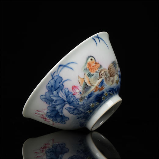 一儒堂青花加彩荷花鸳鸯敞口杯 商品图1