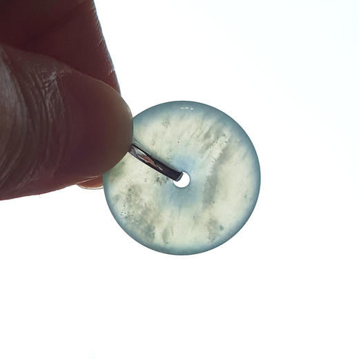 【天然正品】A货翡翠AU750白金镶天然细腻冰种平安扣翡翠吊坠项链27.7*21.5*5.4MM（皆取最大值）女士现售价：2880！090725NJM09 商品图8