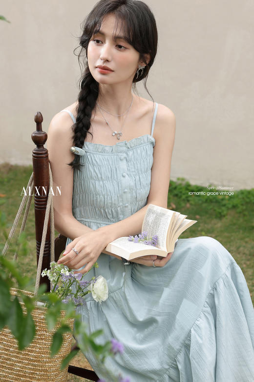 鹿向南「筠雾微风」气质吊带连衣裙女2025新款夏无袖收腰长裙J12503LYQ 商品图5