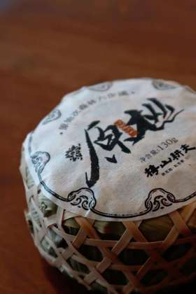 一款很“慢”的茶 「原枞」安化黑茶 贡尖  小竹篓装 荒野老树 粽叶香 清甜