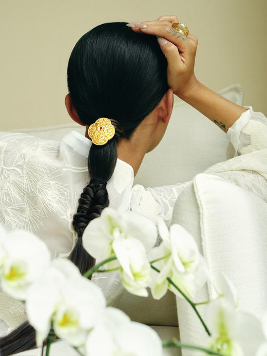 錾刻海棠花胸针 商品图0