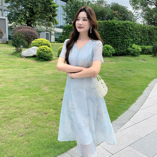 奢姿大码女装2025夏季V领波西米亚风时尚连衣裙胖妹妹印花裙子9952822272 商品图2