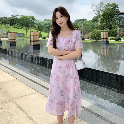 奢姿大码女装2025夏季减龄荷叶边方领连衣裙胖妹妹碎花时尚裙子9952858492 商品图0