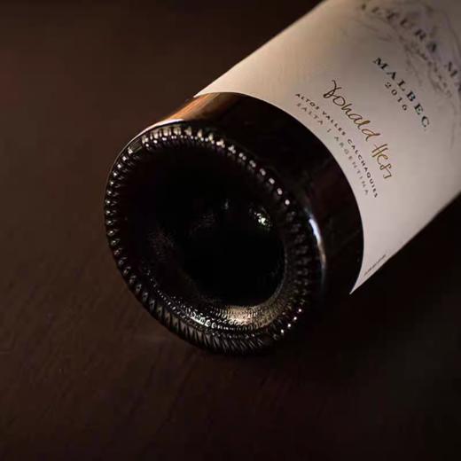 【Colomé】佳乐美世界之巅马尔贝克干红 超高分酒 来自全球海拔醉 高的阿根廷3111米葡萄园 年产量约8000瓶 出口中国配额200瓶左右  彰显品质与攀登高峰的决心和精神 年份随机 偏远地区不发 商品图10