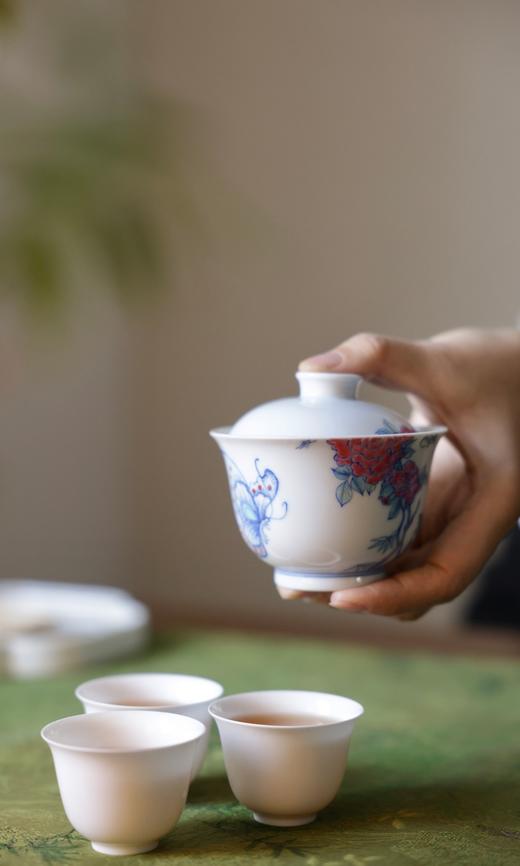 【朗瓷阁】斗彩蝶恋花钟型二才盖碗  满容约150cc 商品图3