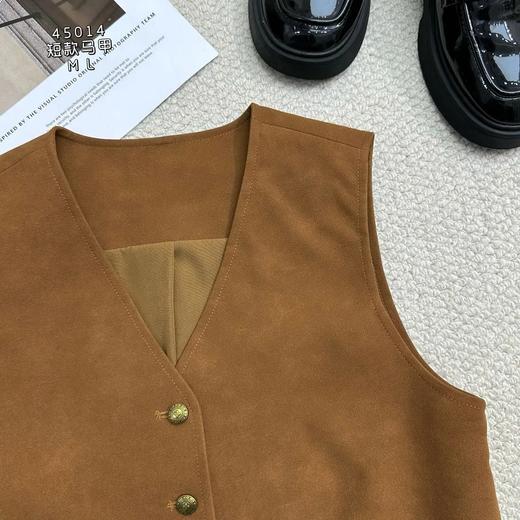 J45014#短款马甲 商品图1