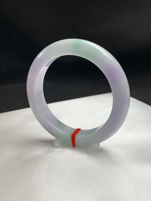 620472，56圈口，细糯春彩正圈平安镯，条形厚装，浓紫飘绿 商品图2