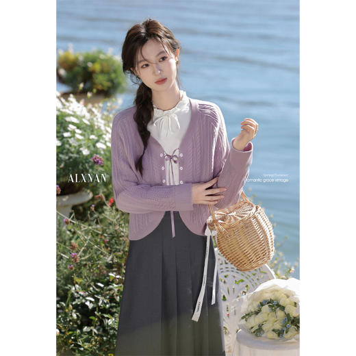 【65折秒杀】鹿向南「芋香绮韵」紫色宽松针织开衫2025春季新款时尚上衣女士 商品图0