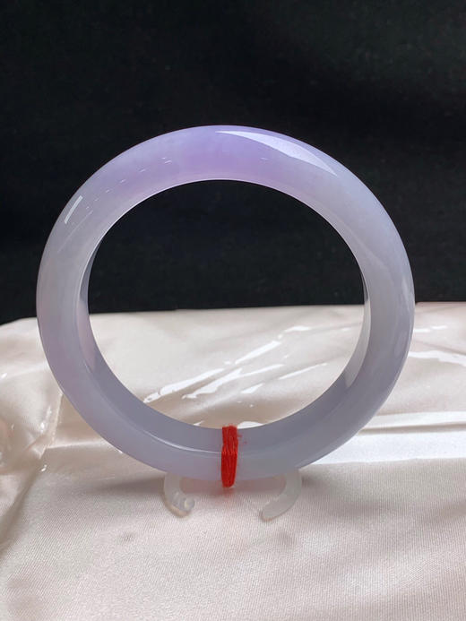 620478，59.5圈口，糯冰飘紫正圈平安镯，淡紫底飘一截浓紫色，种老水足 商品图0