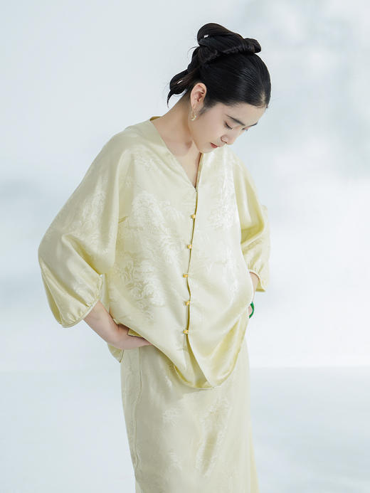 荷言GL 婉清 山水纹真丝提花新中式上衣淡黄色清凉透气夏季 商品图3