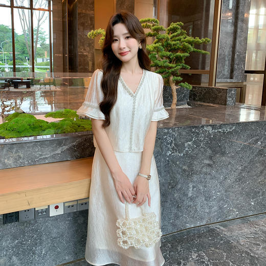 奢姿大码女装2026夏季减龄荷叶袖V领连衣裙胖妹妹假两件拼接裙子9952869846 商品图4