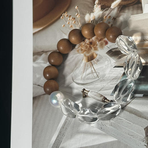 【甄珠贝】清冷风 老山檀和白水晶随形珍珠手串 商品图3