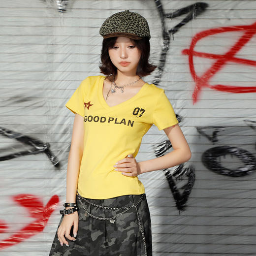 荒诞V领美式正肩T恤门店同款纪念日百货163595934 商品图0