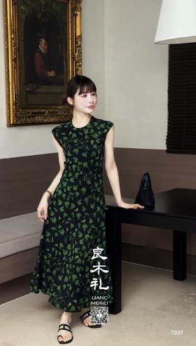 碎花——真丝连衣裙