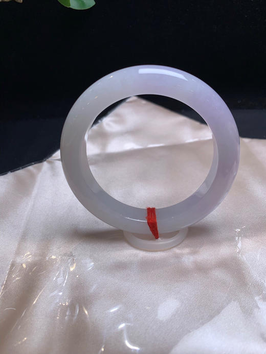 620469，55紫罗兰手镯，大半圈带粉紫底，干净清新 仙仙的，干净秀气 商品图1