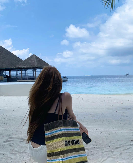 原厂皮𝐦𝐢𝐮 拉菲草编织包 商品图0