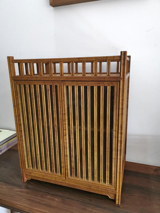 楠木竖棂格茶柜 商品图4