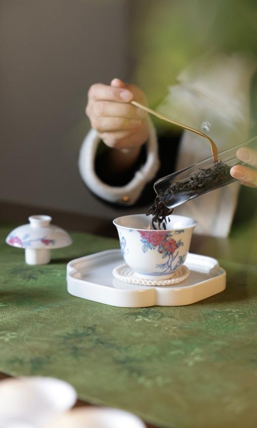 【朗瓷阁】斗彩蝶恋花钟型二才盖碗  满容约150cc 商品图2