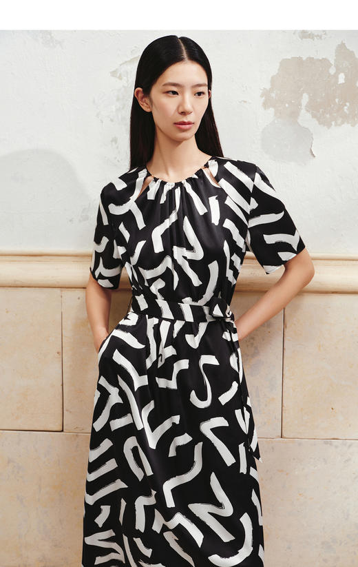 【奥莱季专区】恩裳INSUN女装连衣裙9C64205260 商品图2