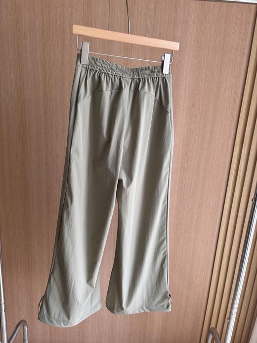 点此购买 迪桑特WOMEN' STUDIO系列女士梭织运动长裤 37 324106 商品图2