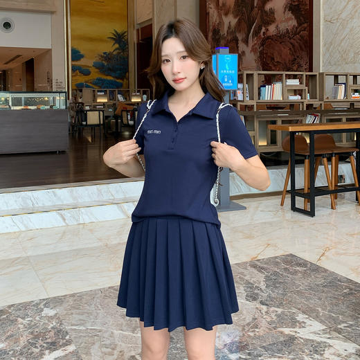 奢姿大码女装2025夏季新款胖妹妹轻奢优雅翻领学院风时尚运动套装9952969843 商品图0